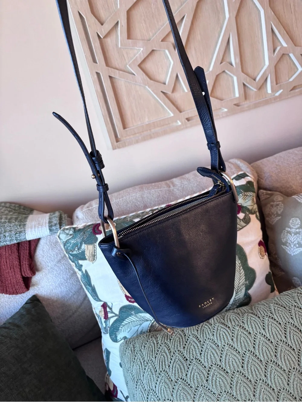 RADLEY LONDON Navy Leather Crossbody Bucket Bag with Gold Hardware